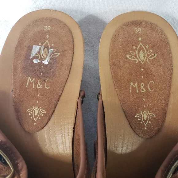 M&C Womens Brown Tan Clogs Suede Size 39 (US 8.5) Made In Spain Buckle Wood Heel - Picture 2 of 15